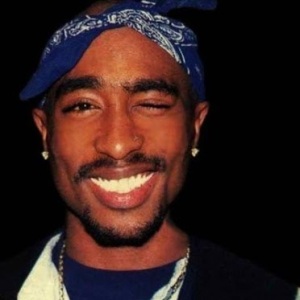 tupac-smiling-and-wink1